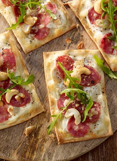 Flammkuchen mit Aoste Salami