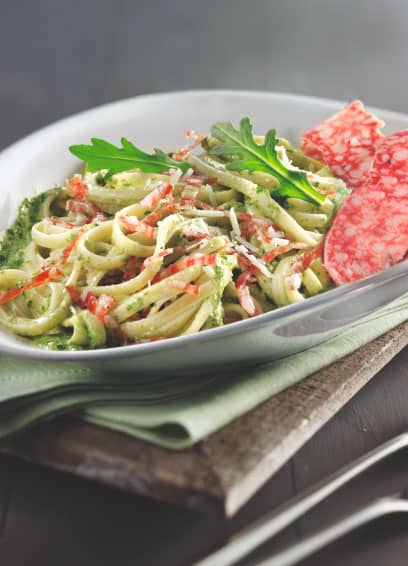 Linguine mit Rucola-Parmesan-Pesto