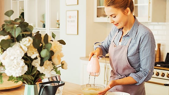 Teig mit dem Mixer rühren