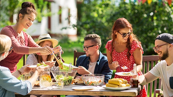 Plane deine perfekte Gartenparty