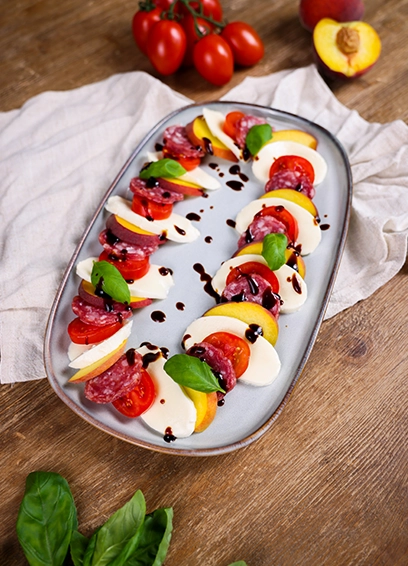 Fruchtiger Caprese-Salat